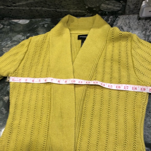 Monterey Bay Chartreuse 💯 Cotton Cardigan Sweater Size Medium - Picture 6 of 10